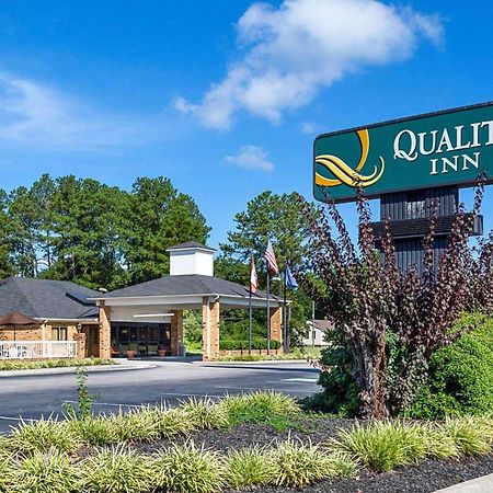 Quality Inn Petersburg Near Fort Gregg-Adams Екстериор снимка