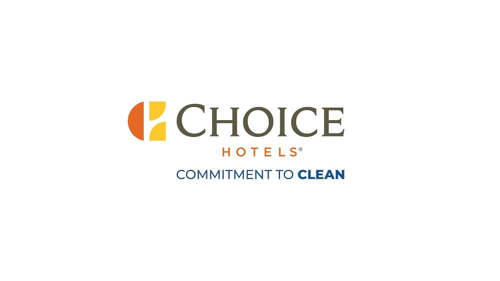 Quality Inn Petersburg Near Fort Gregg-Adams Екстериор снимка